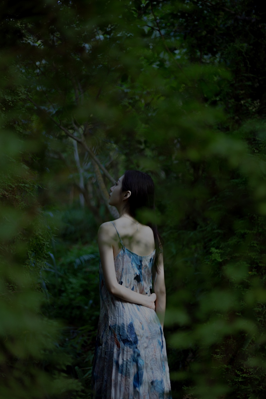 Concept chụp ảnh trong rừng hóa nữ thần