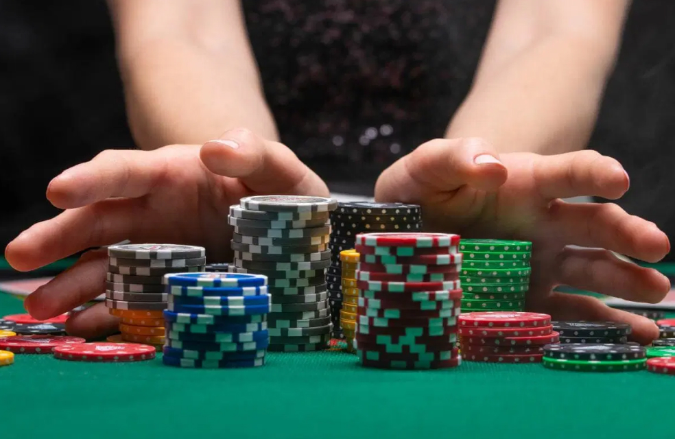 All In Poker là gì? Luật chơi cơ bản và chi tiết của All In poker